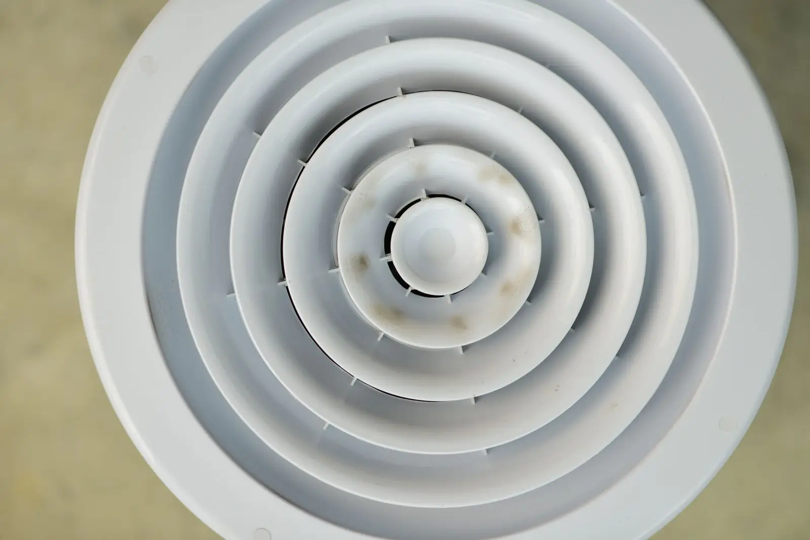 Ceiling diffusers, new build, Kestrel Hill
